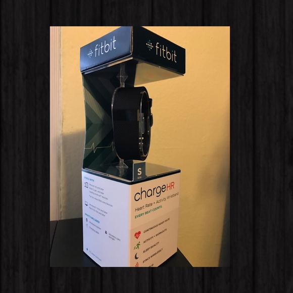 Fitbit Charge HR - Picture 2 of 3